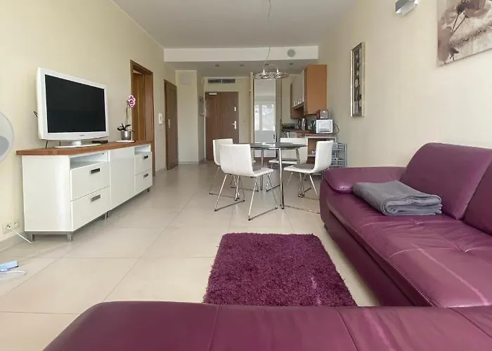 Apartmán 47m2 Olympic, Blisko Plazy, Garaz Kolobřeh